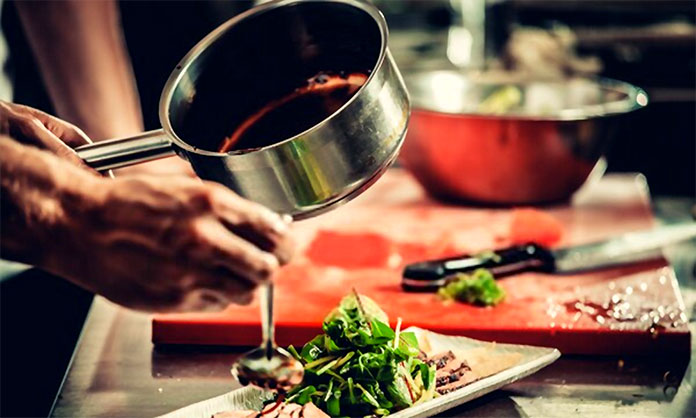 7 Best Saucepans Designed To Make You Enjoy Cooking