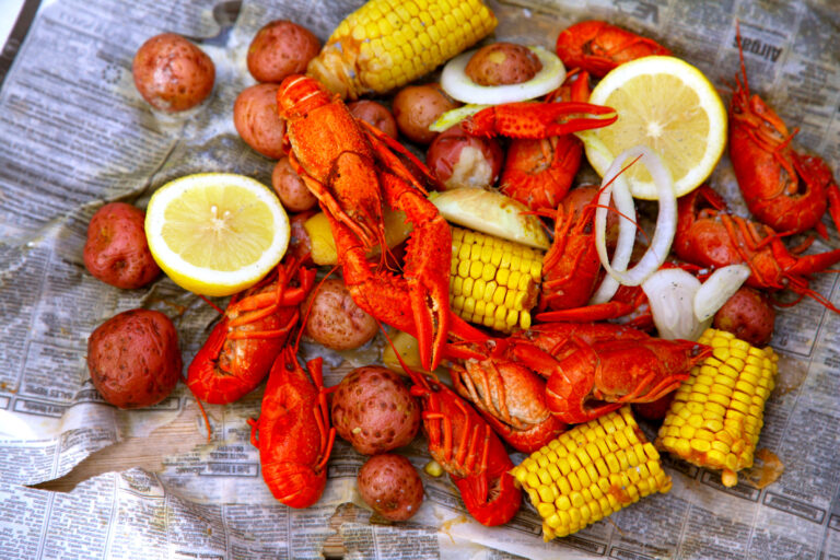 9 Best Side Dishes for Crawfish Boil