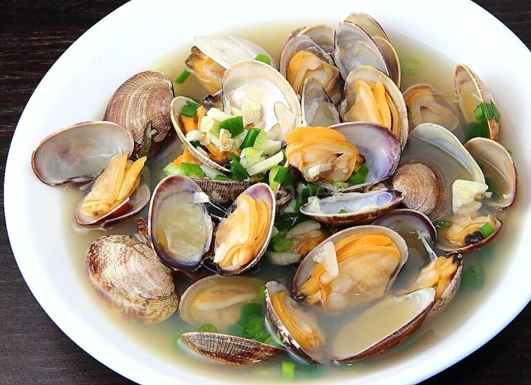 Can Pregnant Women Eat Clams