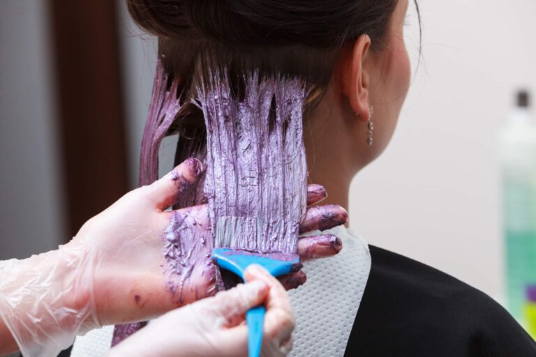 Can You Use Kitchen Gloves to Dye Hair?